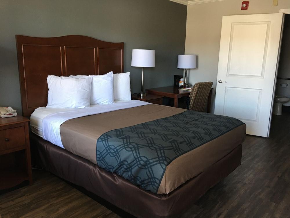 Travelodge By Wyndham Canton-Livonia Area, Mi Luaran gambar