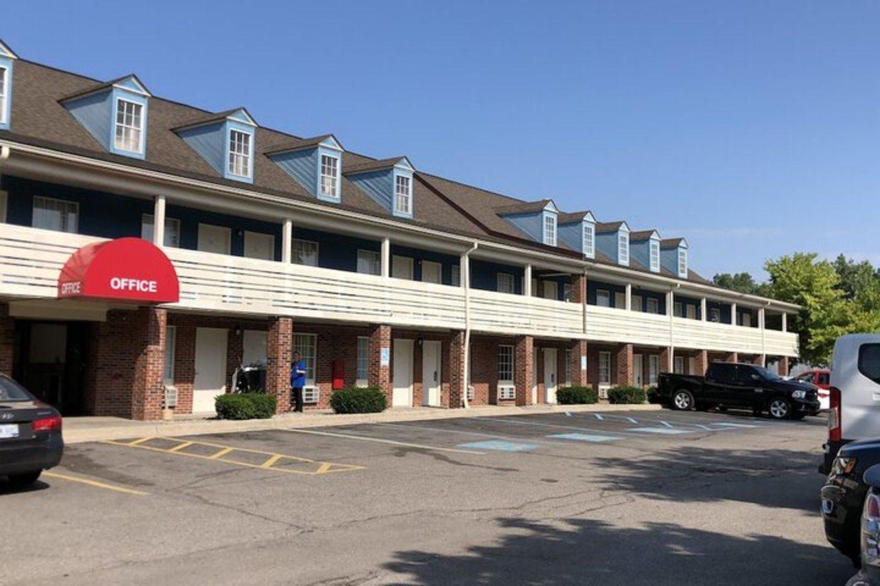 Travelodge By Wyndham Canton-Livonia Area, Mi Luaran gambar