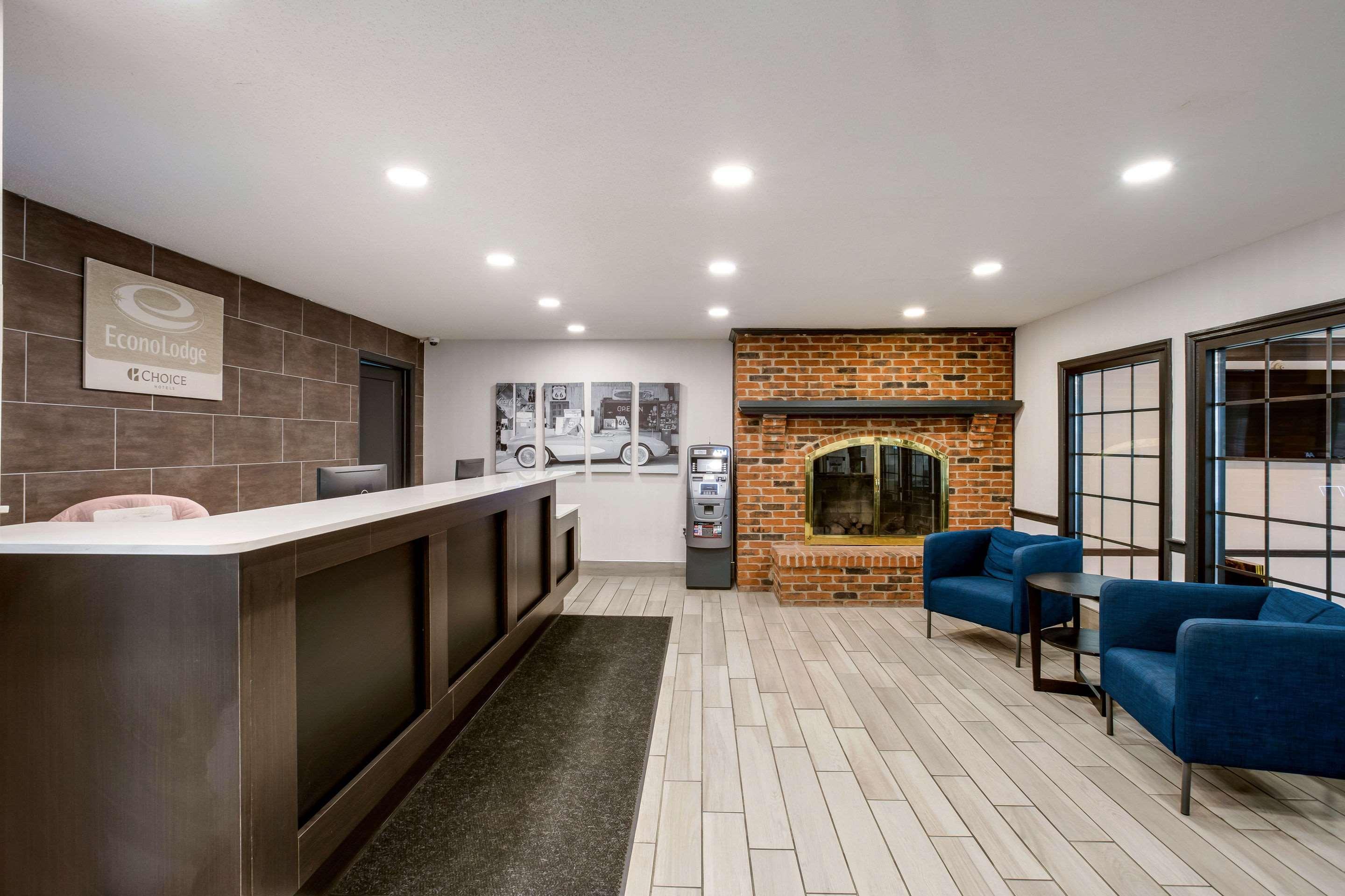 Travelodge By Wyndham Canton-Livonia Area, Mi Luaran gambar