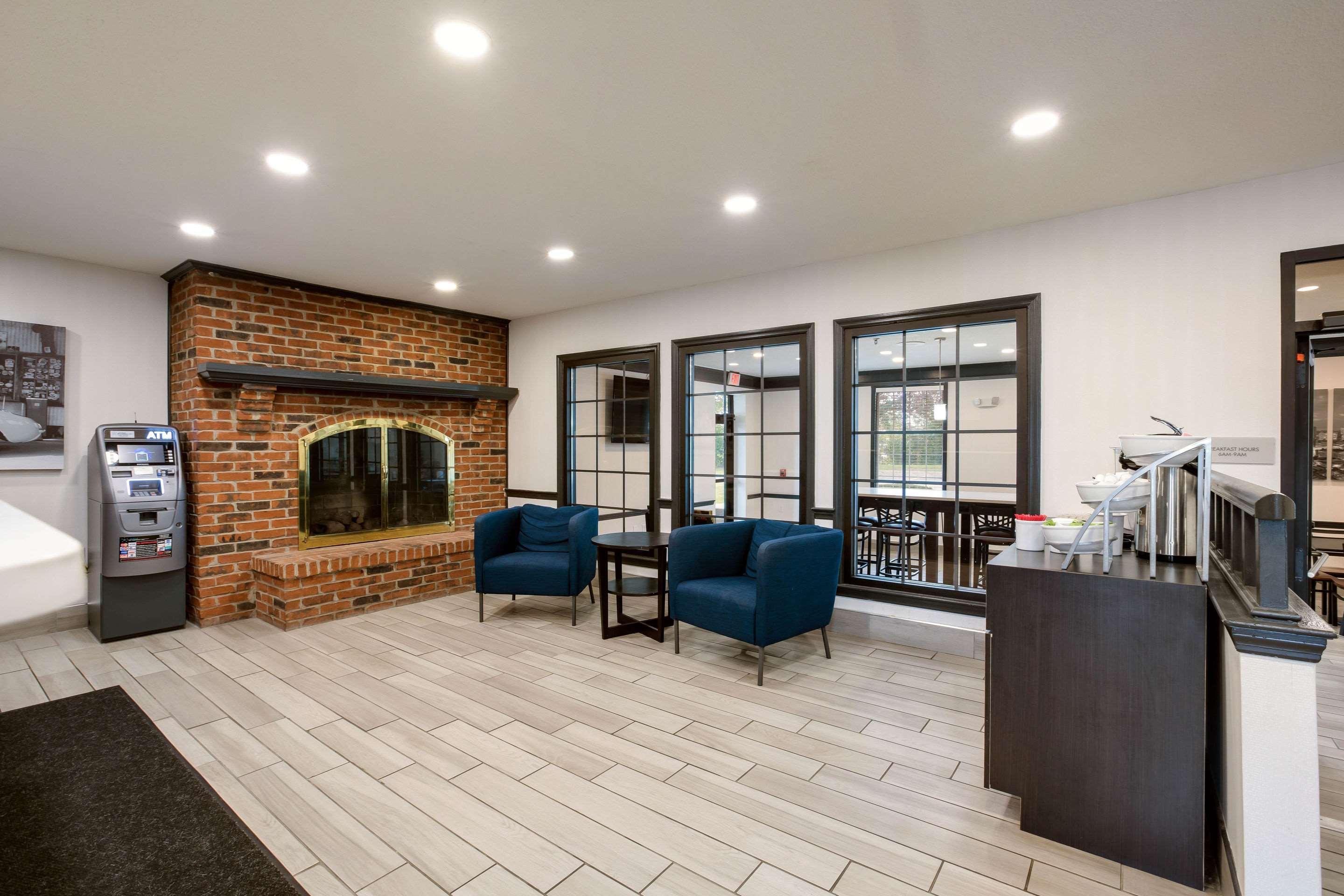 Travelodge By Wyndham Canton-Livonia Area, Mi Luaran gambar