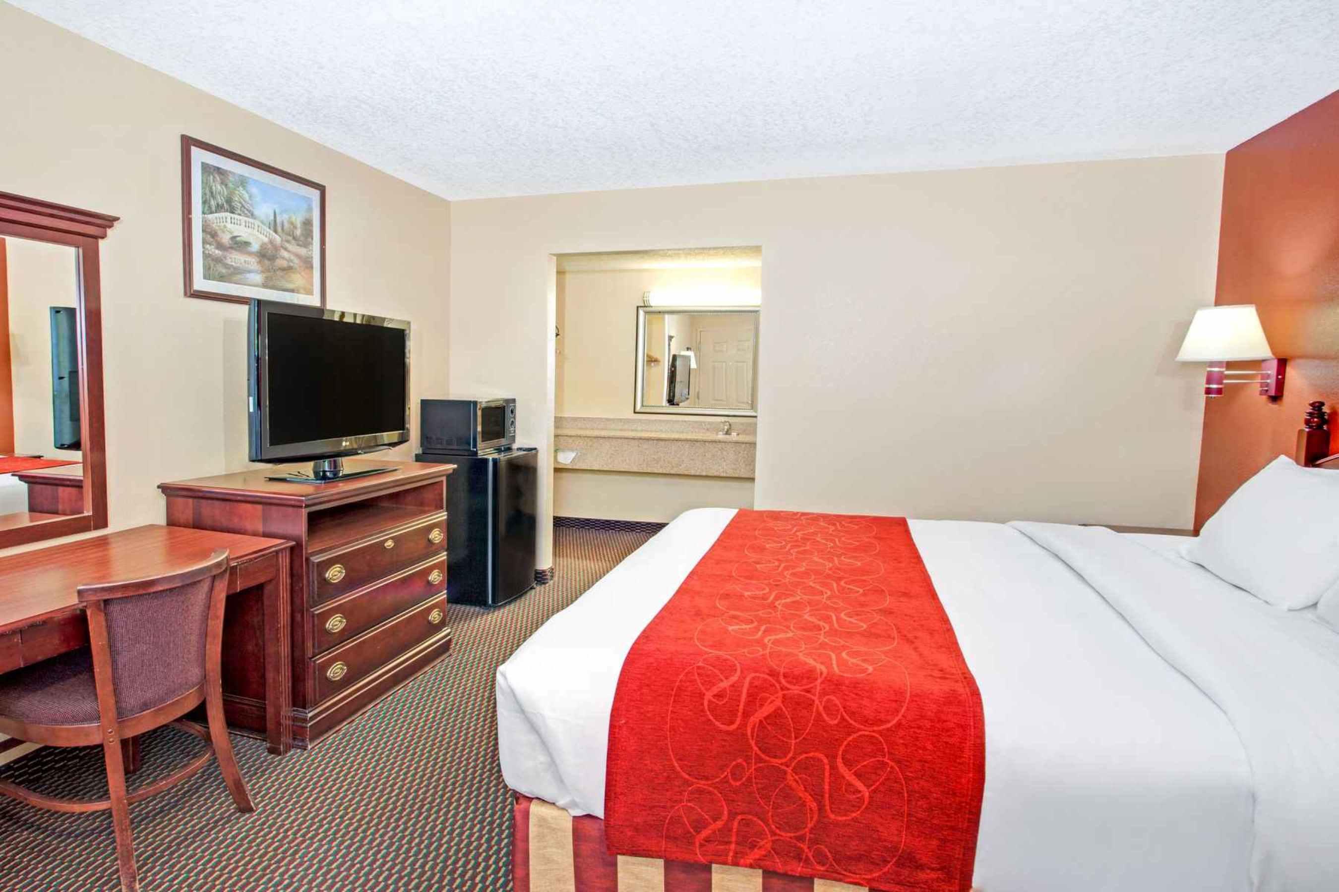Travelodge By Wyndham Canton-Livonia Area, Mi Luaran gambar