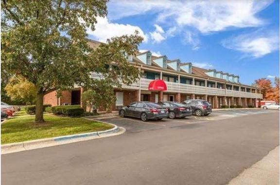 Travelodge By Wyndham Canton-Livonia Area, Mi Luaran gambar