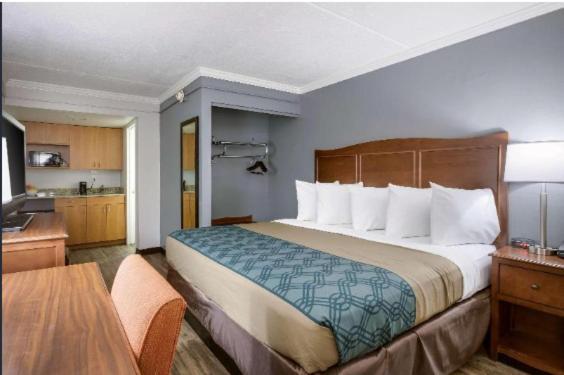 Travelodge By Wyndham Canton-Livonia Area, Mi Luaran gambar