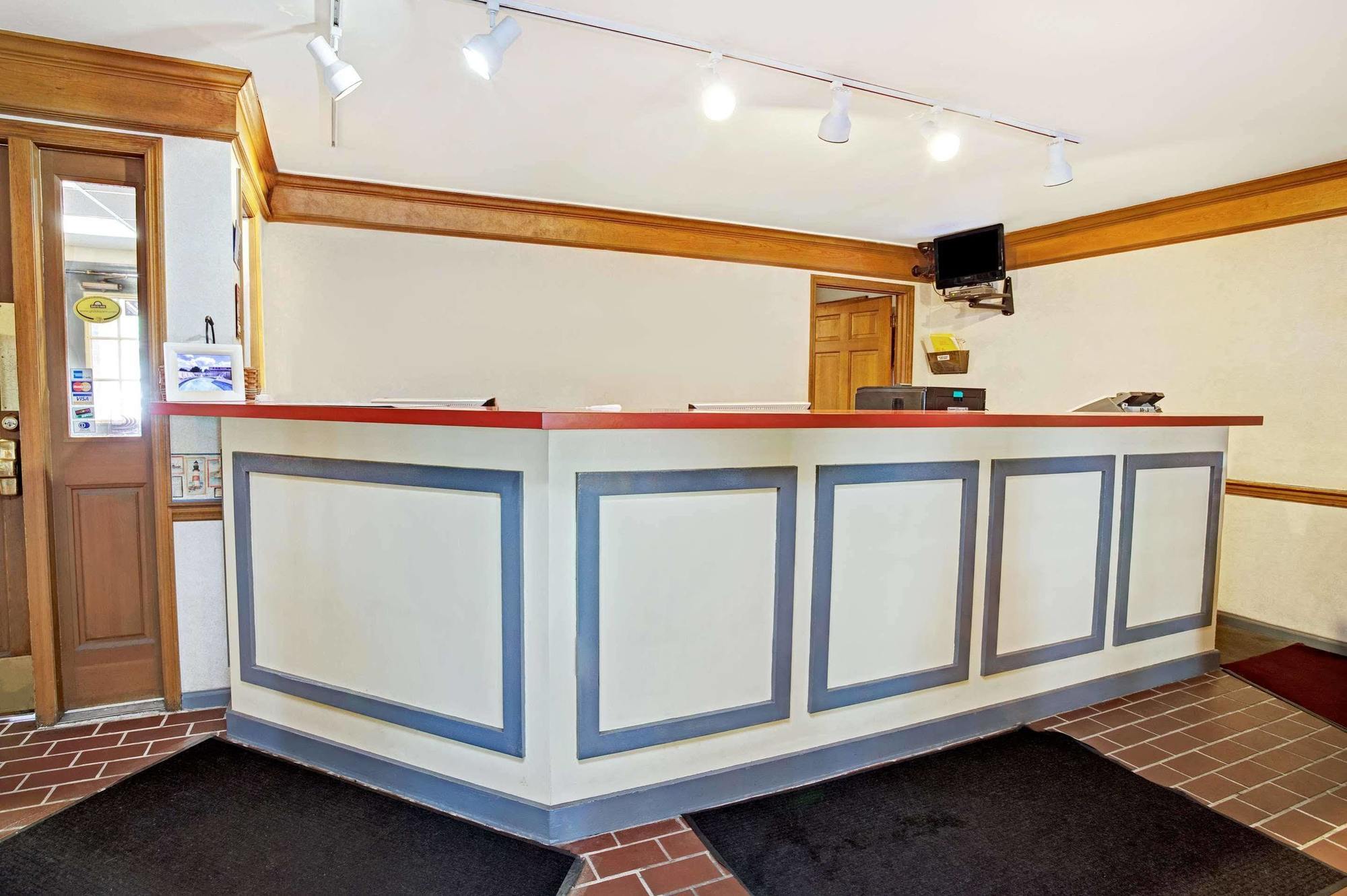 Travelodge By Wyndham Canton-Livonia Area, Mi Luaran gambar