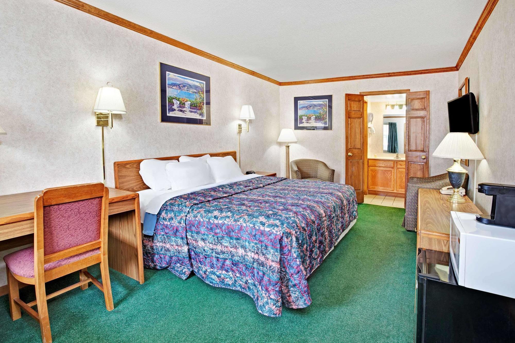 Travelodge By Wyndham Canton-Livonia Area, Mi Luaran gambar